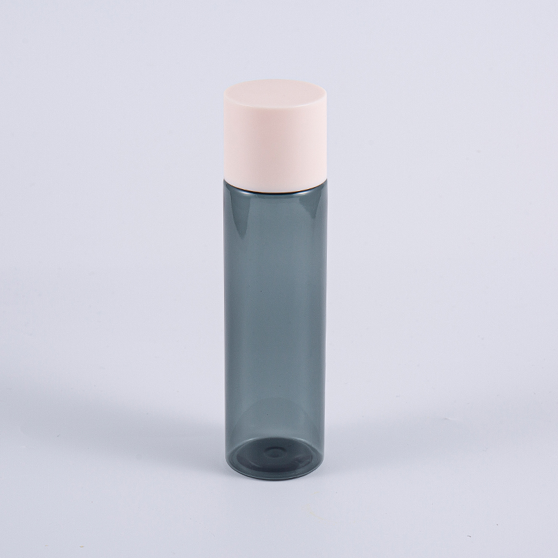Les cosmétiques utilisent une bouteille en plastique de 120 ml de compagnie avec bouchon à vis