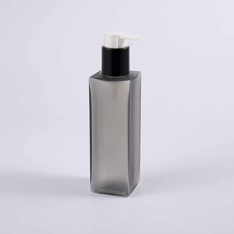 Soins personnels 150ml Flacon pompe de forme carré de lotion PETG